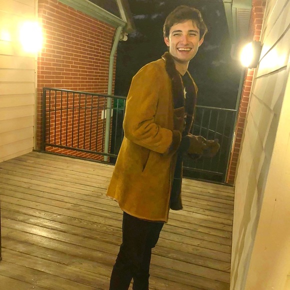 Meet your Posher, Hal - Picture 4 of 6